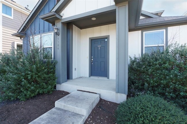 Building Photo - 5304 Golden Canary Ln