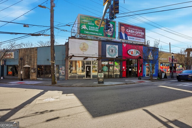 Building Photo - 310 Patterson Ave SE