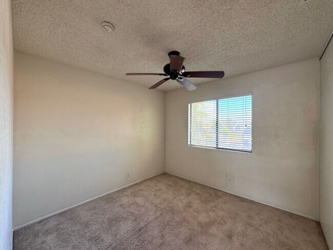 Building Photo - Spacious 3 Bedroom Menifee Home with Bonus...
