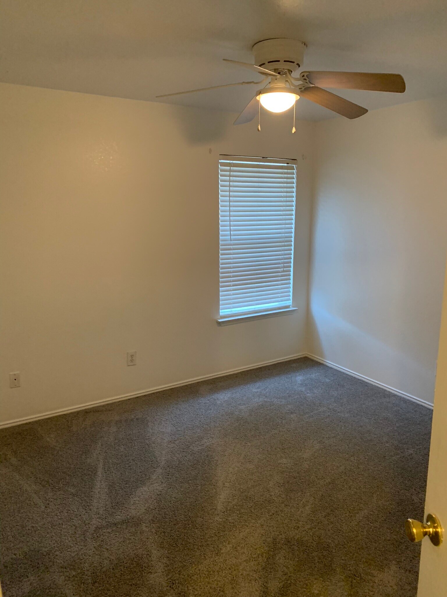 Building Photo - 4838 Orchard Ridge Dr