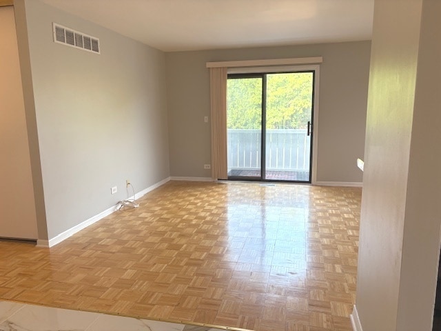 Building Photo - 2S717 Winchester Cir N