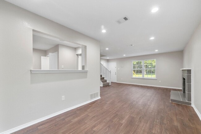 Building Photo - 13314 Goodland Pl