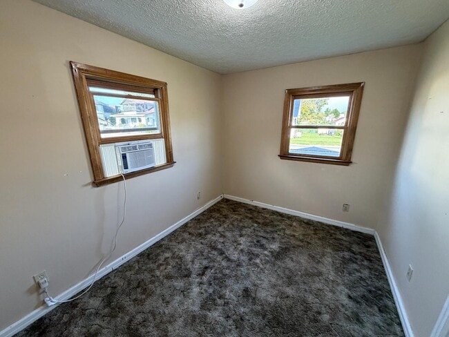Building Photo - 970 Burdette Addition Rd