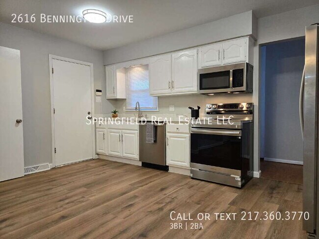 Building Photo - 2616 Bennington Dr