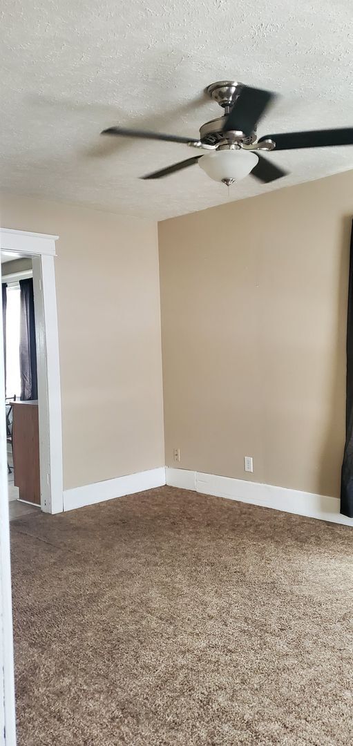 Building Photo - 1147 W 22nd St