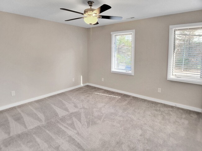 Building Photo - Chatham840