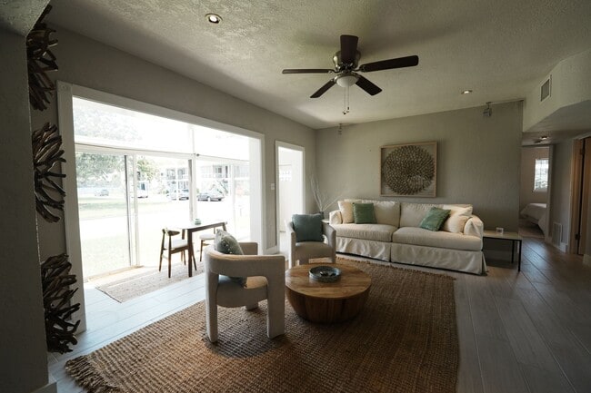 Building Photo - Affordable 3BR Home in Winter Park – Prime Location & Move-In Ready!