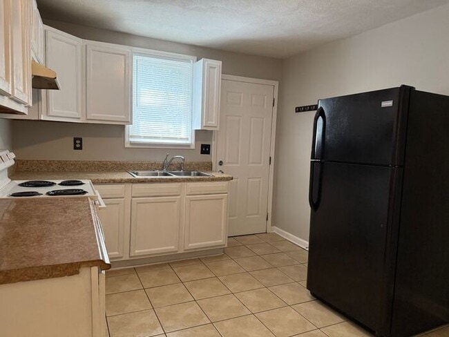 Building Photo - East Nashville / Inglewood 3 Bedroom / 1 B...