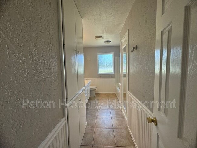 Building Photo - 5112 Arden Rd