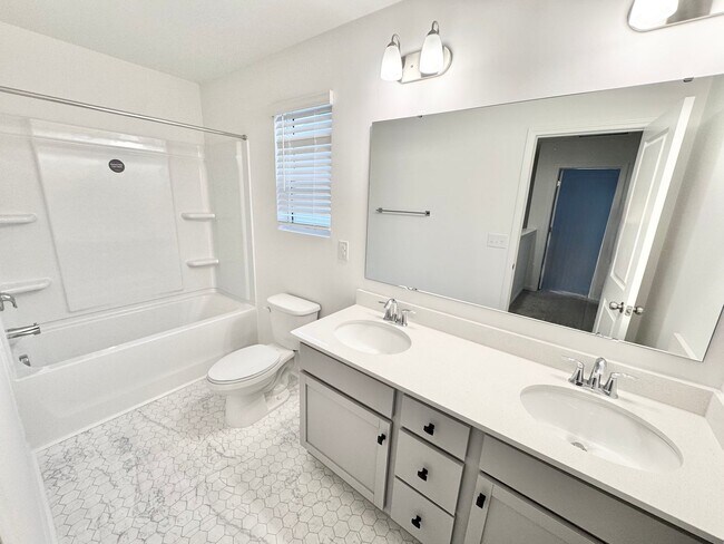 Building Photo - NEW Single Family Home - 2.5 Miles to I-85/Minutes from Downtown Salisbury