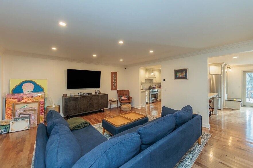 Building Photo - 8420 Timber Trl