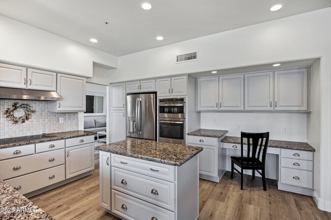 Building Photo - 13744 E Lupine Ave