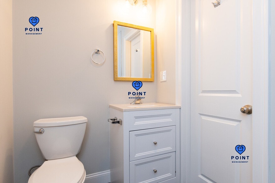 Building Photo - 220 Havre St