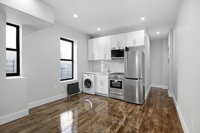 Primary Photo - 326 E 117th St
