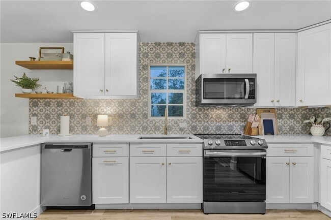 Building Photo - 6155 Standing Oaks Ln