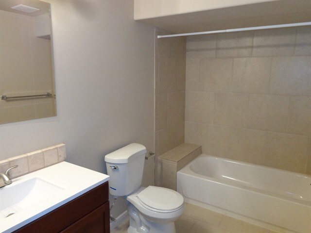 Building Photo - 6115 W Cherry Springs Ct