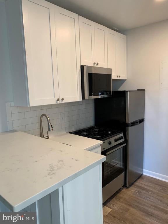 Building Photo - 135 S 19th St