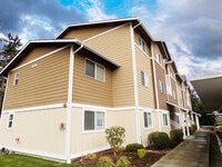 Building Photo - Roomy 2 Bedroom Condo With Washer & Dryer! ***Single Occupancy Only***