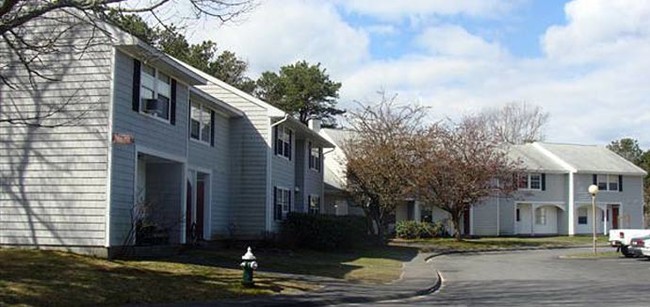 Building Photo - Swan Pond Village