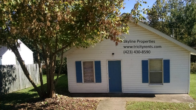 Building Photo - 702 Antioch Rd
