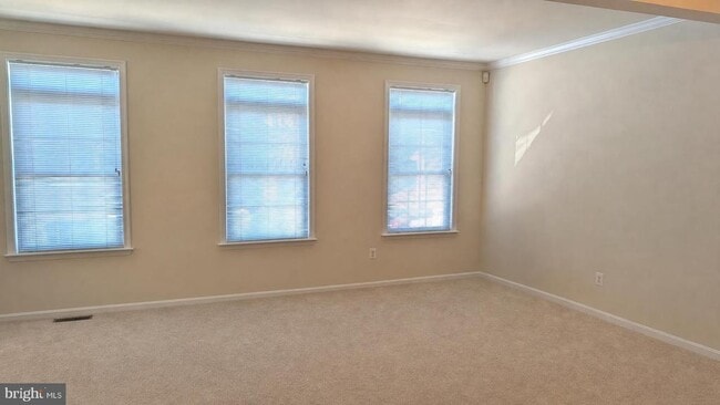 Building Photo - 9640 Potters Hill Cir