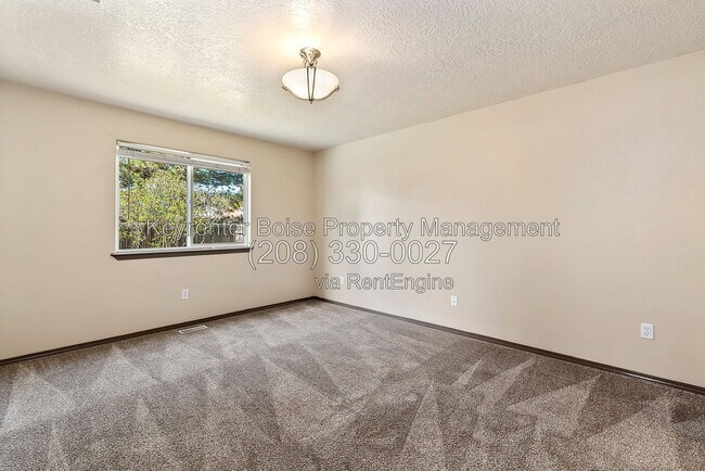 Building Photo - 3354 W Wave Dr