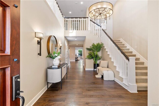 Building Photo - 74 Gainsboro