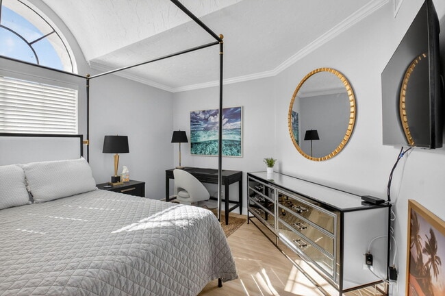 Building Photo - 7455 Glendevon Ln