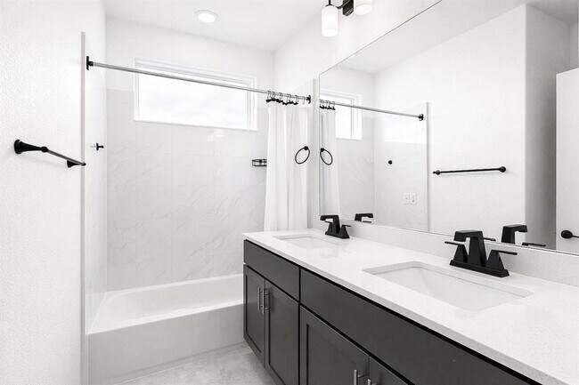 Building Photo - 6401 Velvet Leaf Ln