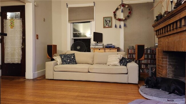 Primary Photo - 761 Whitney Ave