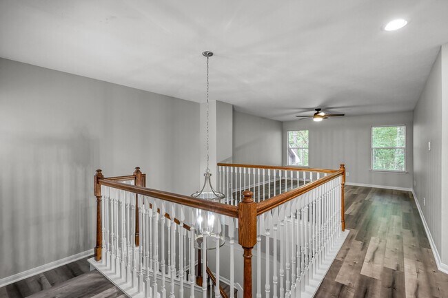 Building Photo - 23 Alderon Woods Pl