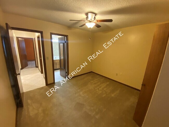 Building Photo - 520 Kumquat Ave