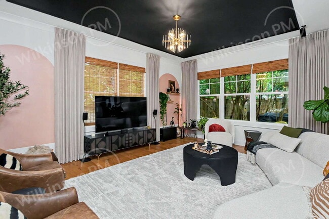 Building Photo - Luxurious & Upscale 3Br/2.5Bth, Perfect for Corporate Relocation, Professional Athlete, Successfu...