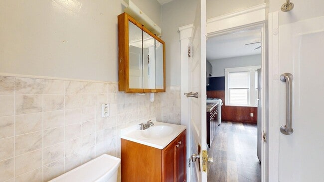 Building Photo - 3590 W 47th St