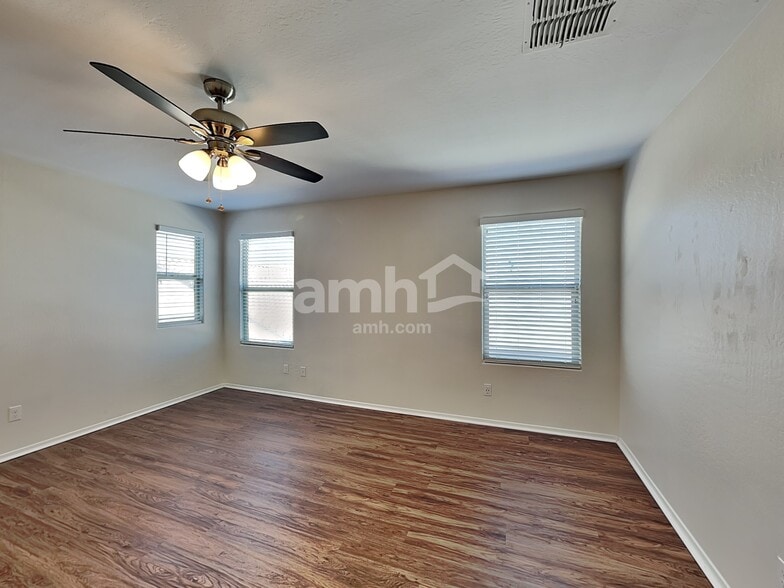 Building Photo - 1508 N Banning