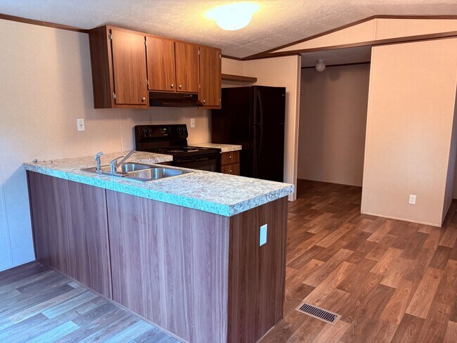 Building Photo - 597 FM 3228