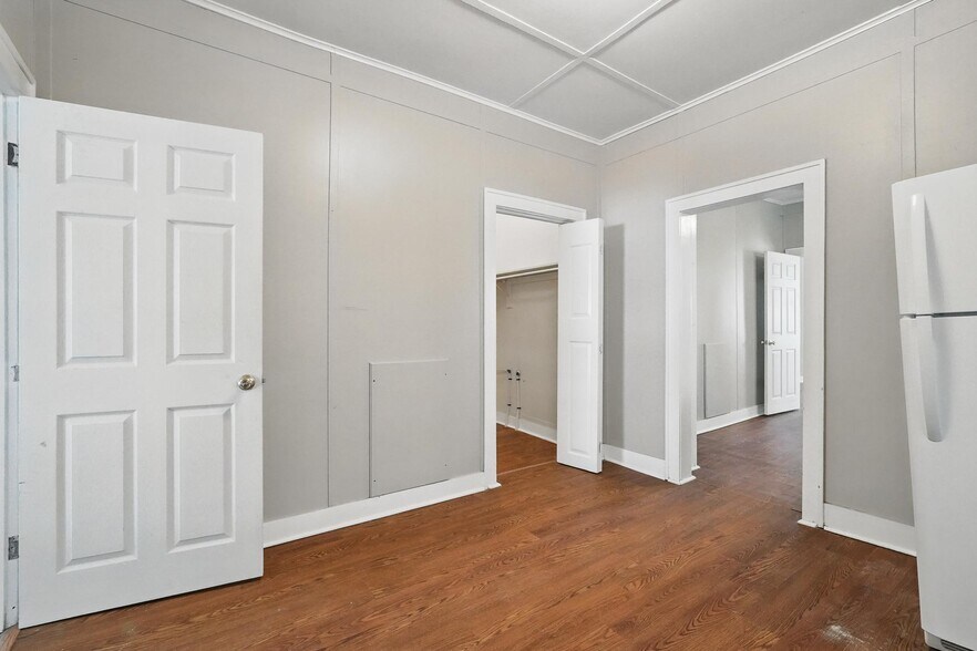 Building Photo - 642 Beech St