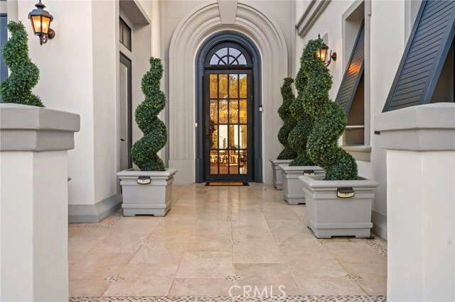 Building Photo - 7 Vista Luci