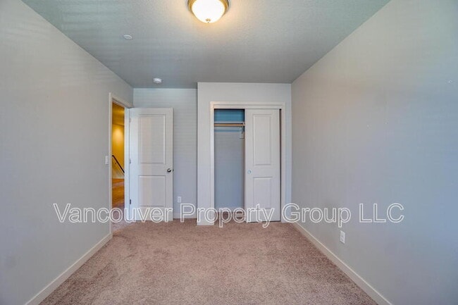 Building Photo - 187 N 44th Pl