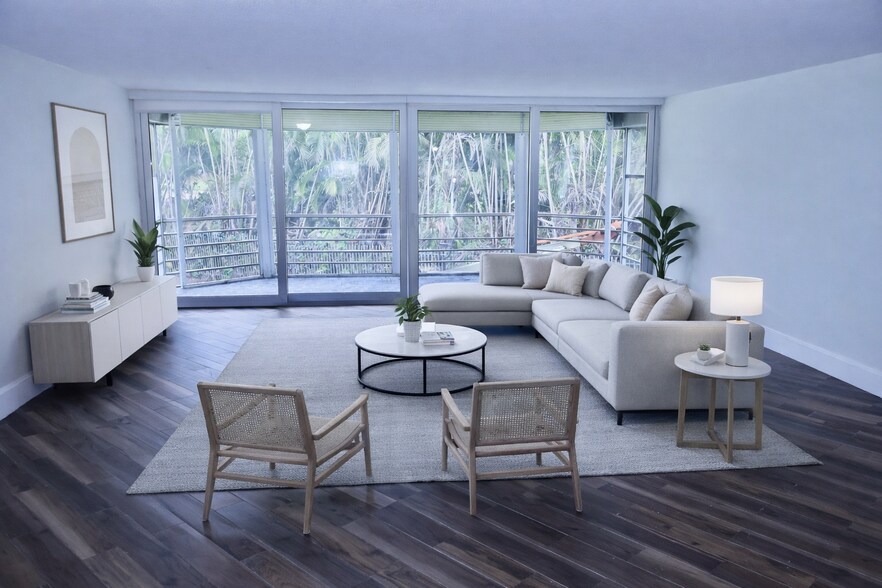 Building Photo - 1351 NE 191st St