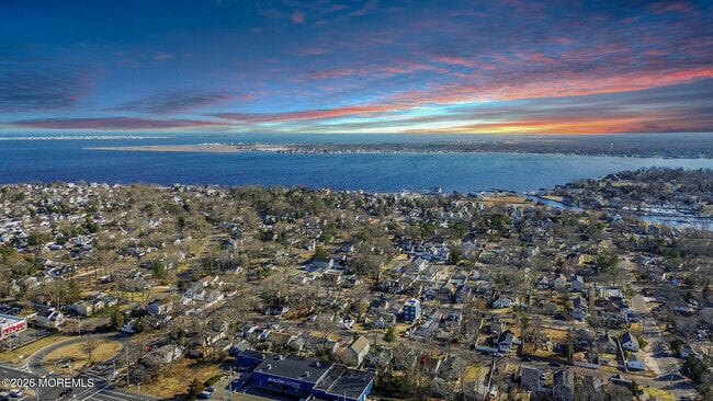 Building Photo - 2334 Adams Ave