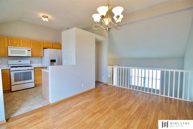 Building Photo - 2707 Mesa St