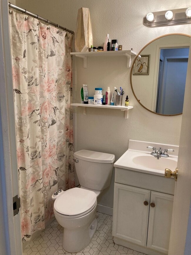 Building Photo - Updated 1bed/1bath in South Boulder - Avail June 5th!