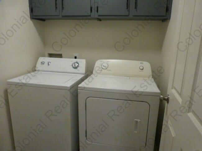 Building Photo - Cozy 2 bedroom 2 bathroom townhome