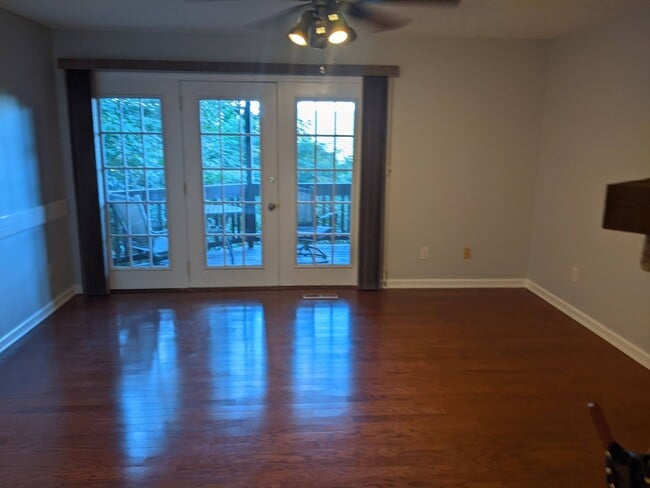 Building Photo - bamfo415