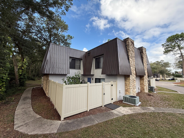 Exterior Path - Villas of Stone Ridge