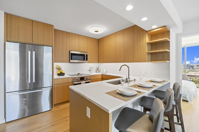 Building Photo - 1388 Kapiolani Blvd