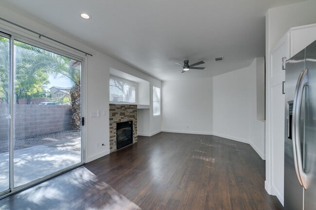 Building Photo - 2-Story Home  3 bedroom 2 bath in Summerlin