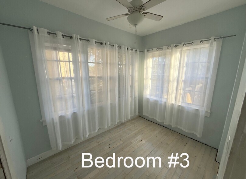#3 Bedroom 5 Large Windows of light - 506 Silver Beach Ave