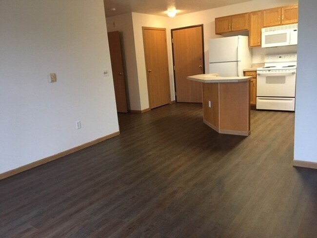 Interior Photo - 5002 16th Ave S